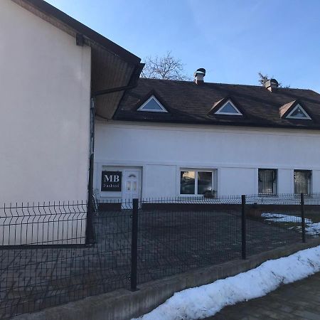 Aparmánový byt v centre Banskej Bystrice Banská Bystrica Esterno foto